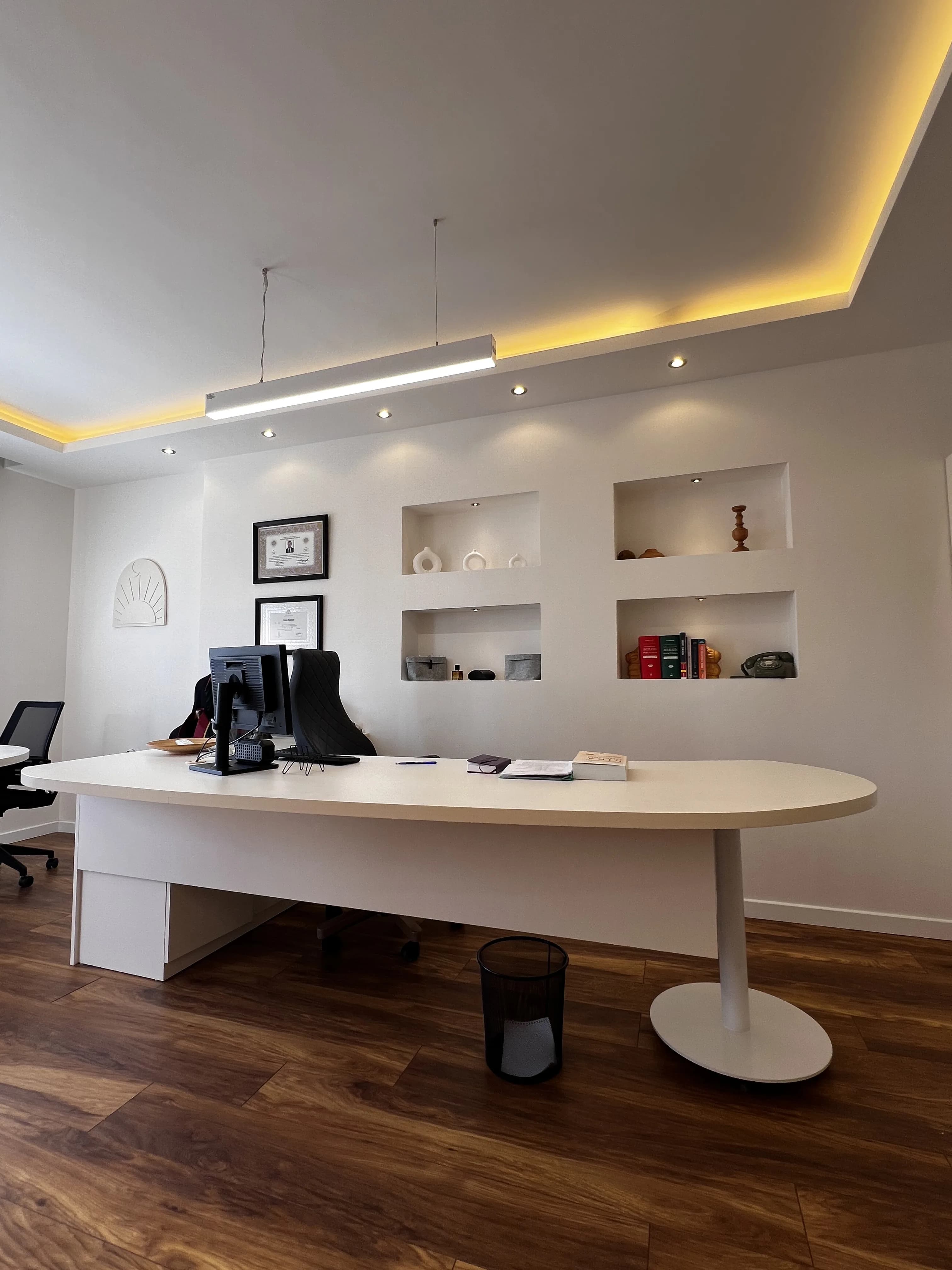 Mona Hukuk Ofisi Mobilyaları - fotograf 4